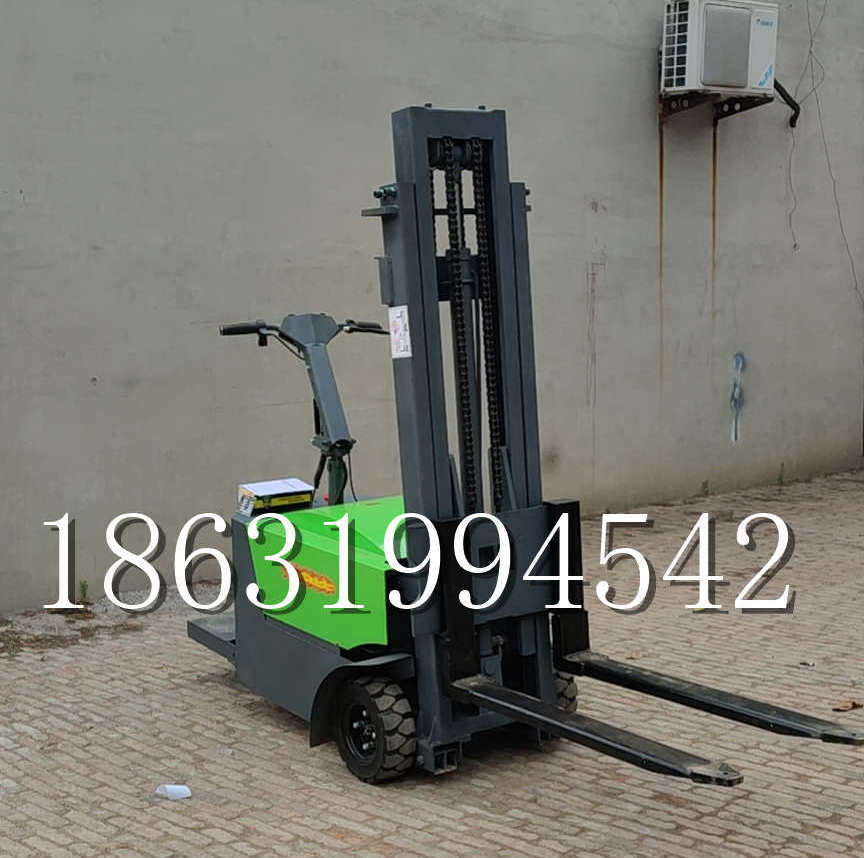 临江市优程全电动叉车插腿式堆高车液压装卸车1.5吨升高小型站驾式铲车